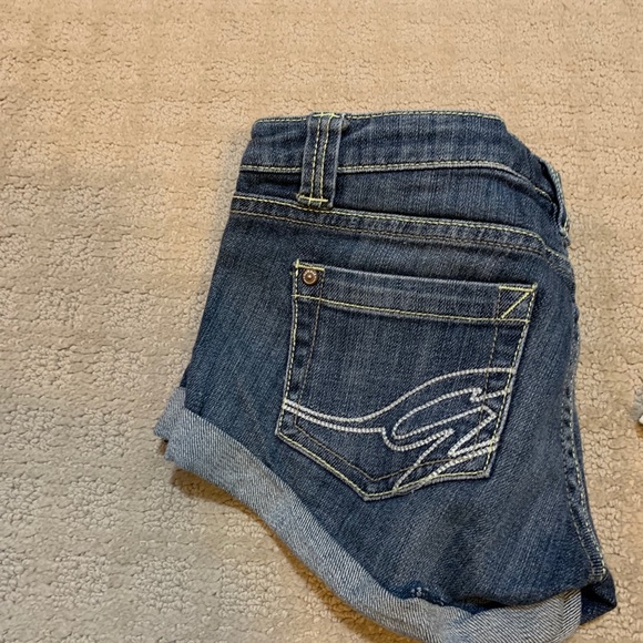 Jean shorts - Picture 4 of 4